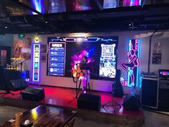 -马路牙子地桌烤肉(工体店)