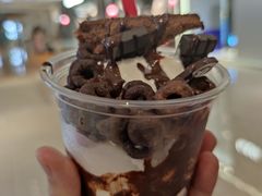 巧克力配蛋糕华夫脆-DQ·蛋糕·冰淇淋(友谊阳光城店)