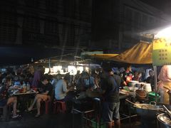 -芒果糯米饭摊子