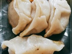 -黄阿姨锅贴大王(万航渡路店)