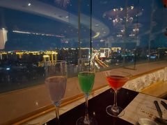 -荣誉国际酒店-云顶旋转餐厅