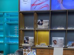 -宝岛眼镜·星创视光中心·林德伯格·奢品集合(北京世纪金源店)