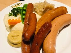 -LENBACH兰巴赫西餐啤酒坊(大连东港店)