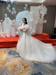 -贺贺新娘造型婚纱店
