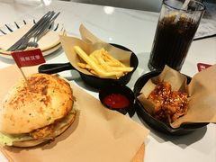 -必胜客(松雷店)