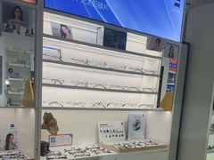 -诺柯视眼镜-蔡司依视路官方工厂店(淞南一店)