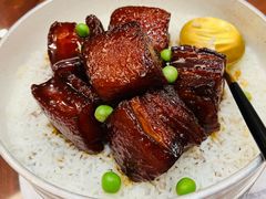 红烧黑猪肉-鲁宴·鲁煨黄河生态大鲤鱼(月坛店)