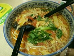 -蒙自源过桥米线(红谷滩万达店)