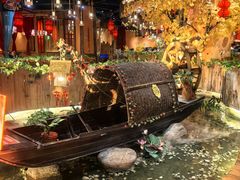 -老滇山寨•云南特色菜•地方菜•民族风情歌舞表演(金碧店)