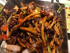 干锅茶树菇-弄堂里(西溪龙湖天街店)