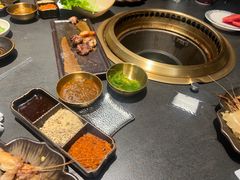 -铭牛烧肉·和牛海鲜自助(高新月牙湖店)