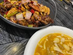 干锅排骨虾-情妹耙泥鳅·江湖川菜(科华店)