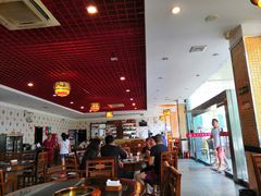 大堂-九尺赵老四鲜鹅肠火锅
