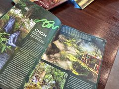 -Chom Cafe and Restaurant