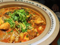 -魏铭鱼头捞饭(晋阳路店)