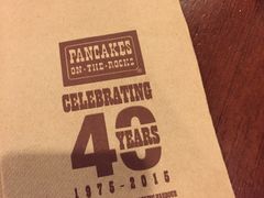 -Pancakes on the rocks(Darling Harbour)