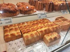 -HOT CRUSH趁热集合·现烤面包(环球港店)