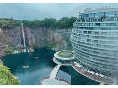 -蓝精灵乐园·世茂精灵之城主题乐园
