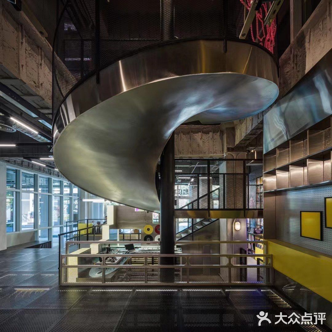 深圳新展|超级黑胶工厂，文青们的福音  