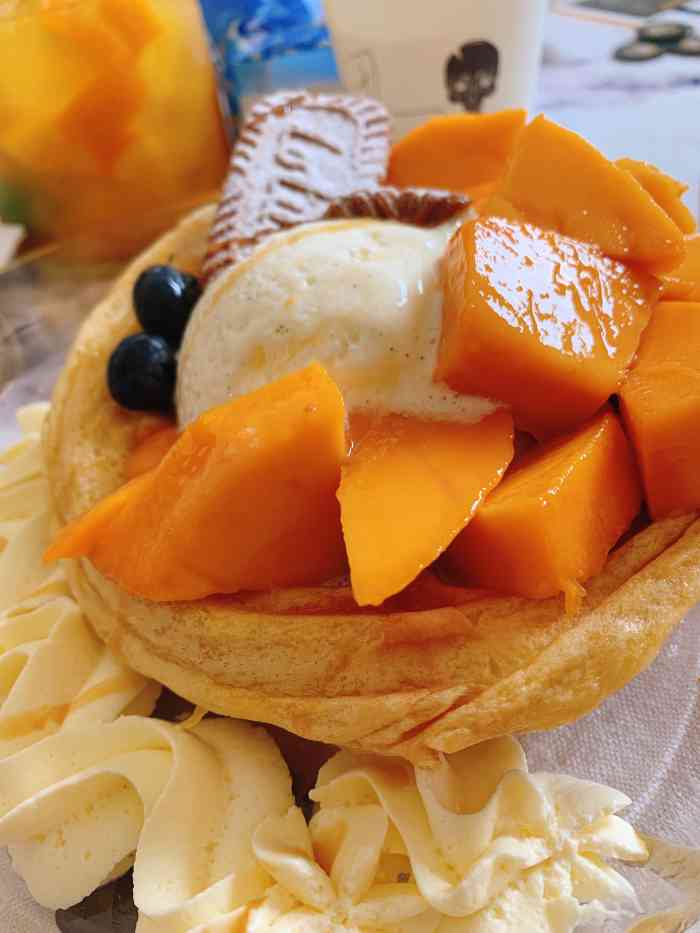 hush coffee-"来到他家氛围很新颖,人有点小多.但是服务.