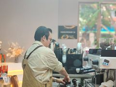 -YEEGIN COFFEE也径咖啡