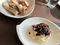 -静之湖湖畔餐厅