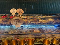 -雍容荟帝王蟹活龙虾展台自助(IFS黑金店)