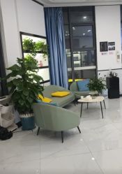 -蕾特恩专业祛痘·皮肤管理