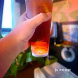 一叶亦花🌸有夜光杯的本土茶饮