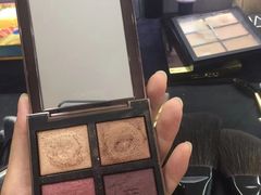 -ME觅妆·定制美妆·彩妆私教(菱角湖店)