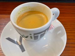 -Be Lived Cafe比例咖啡(摩天轮店)