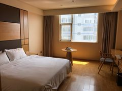 -全季酒店(石家庄裕华东路万达广场店)