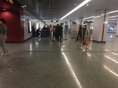 -上海体育馆(地铁站)