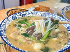-邱芳粉店(迎宾大道旗舰店)