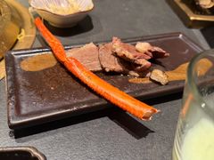 -铭牛烧肉·和牛海鲜自助(高新月牙湖店)