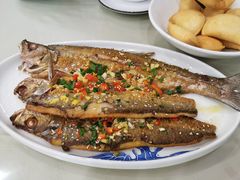 葱煎刁子鱼-海燕酒店(惠济路店)