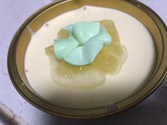 -红宝石·鲜奶小方·海派西点房(长阳店)