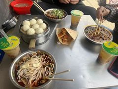 -薛记襄阳香辣牛肉面(平安路店)