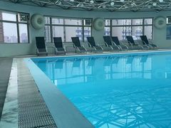 -小海豚国际游泳培训中心(浦东塘桥店)