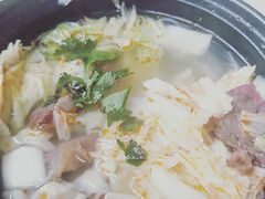 -闫家驴肉老店(华电一校店)