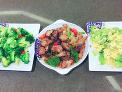 -时尚MEGO商业广场(华新地铁店)