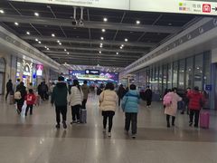 -虹桥火车站-停车场