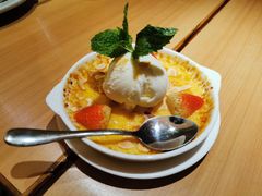 焦糖炖蛋配雪糕-Lia Cafe Bar Restaurant松山咖啡屋