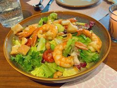 柠檬汁拌扒鲜虾牛油果沙拉-G+KITCHEN(龙湖狮山天街店)