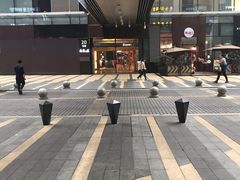 -蜜蜂小象·榴莲千层蛋糕(时代汇11栋店)