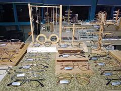 -Trend1881视光·蔡司视觉(领展广场店)