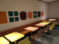 等位区-麦当劳(保利广场店)