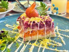 -米德维奇俄式西餐厅(西六道街店)