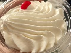 掼奶油-红宝石·鲜奶小方·海派西点房(南丹店)