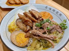 -狮头牌卤味研究所·卤味饭(花城汇南区店)